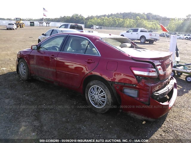 4T4BF3EK1AR074865 - 2010 TOYOTA CAMRY SE/LE/XLE RED photo 3