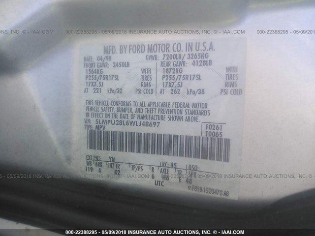 5LMPU28L6WLJ48697 - 1998 LINCOLN NAVIGATOR 银色 照片 9