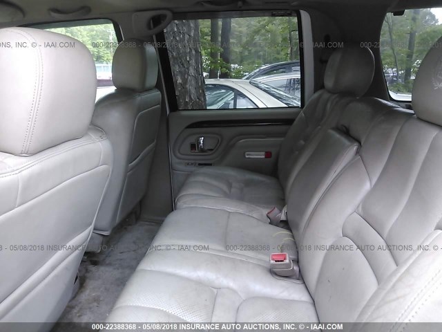 1GYEK63R3YR219985 - 2000 CADILLAC ESCALADE LUXURY თეთრი ფოტო 8