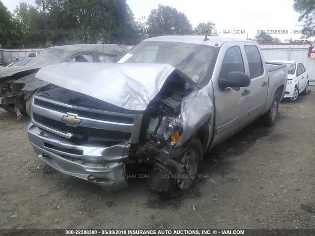 3GCPCSE02BG377874 - 2011 CHEVROLET SILVERADO C1500 LT GRAY photo 2