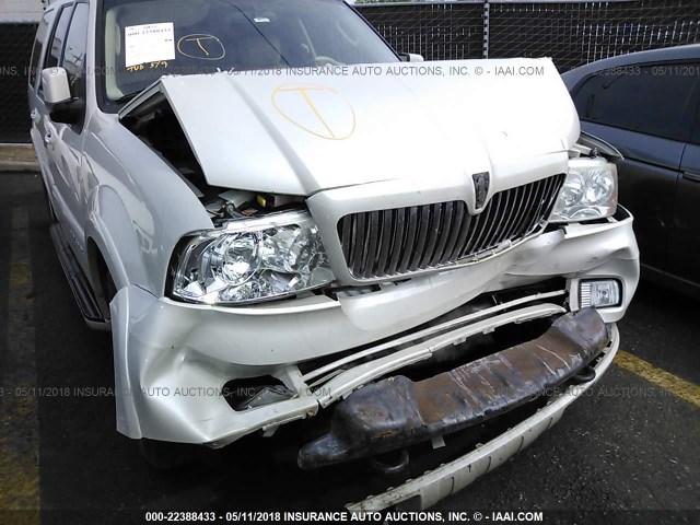 5LMFU28515LJ15604 - 2005 LINCOLN NAVIGATOR WHITE photo 6