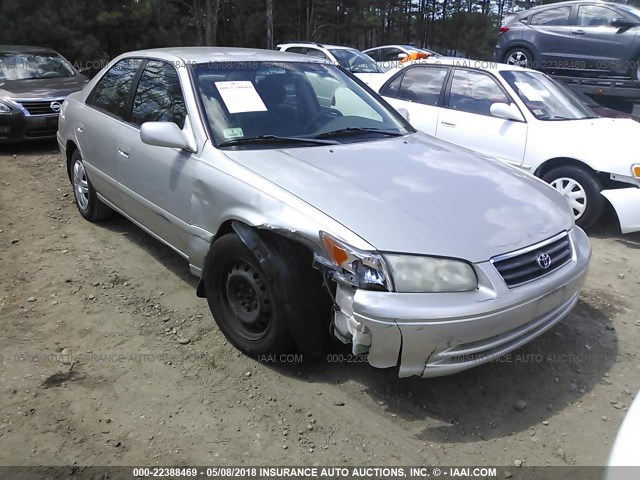 4T1BG22K91U112641 - 2001 TOYOTA CAMRY CE/LE/XLE 银色 照片 1