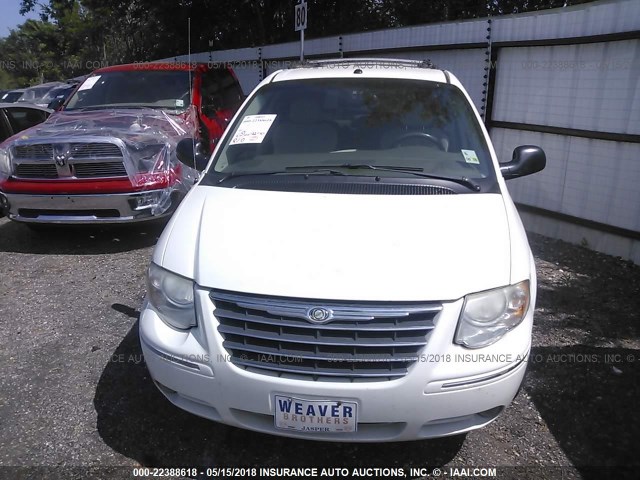 2A8GP64L76R805471 - 2006 CHRYSLER TOWN & COUNTRY LIMITED WHITE photo 6