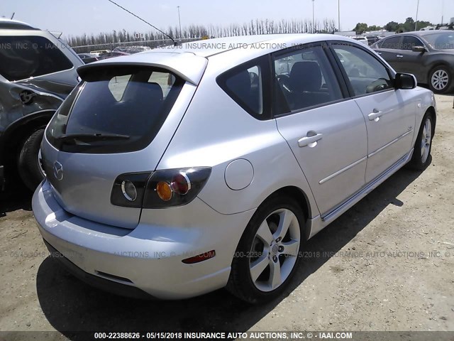 JM1BK343661498054 - 2006 MAZDA 3 HATCHBACK SILVER photo 4