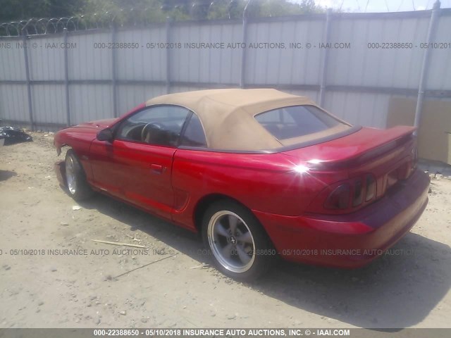 1FAFP45X2WF264268 - 1998 FORD MUSTANG GT RED photo 3