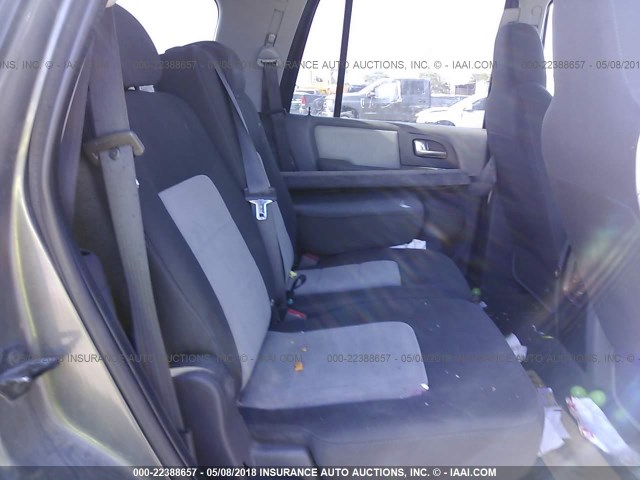1FMRU15WX4LB16269 - 2004 FORD EXPEDITION XLT 灰色 照片 8