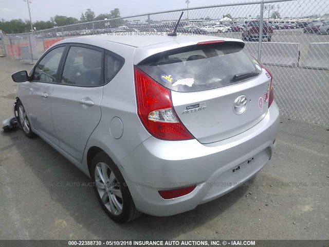 KMHCU5AE5CU005776 - 2012 HYUNDAI ACCENT GLS/GS/SE SILVER photo 3