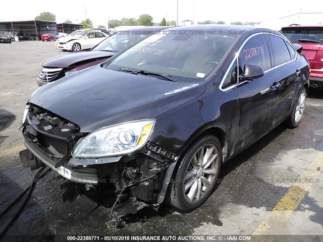 1G4PR5SK7D4237286 - 2013 BUICK VERANO CONVENIENCE GRAY photo 2