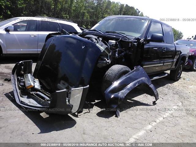 2GCEK19B251350588 - 2005 CHEVROLET SILVERADO K1500 BLACK photo 2