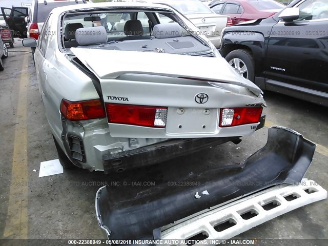 4T1BF22K6YU095732 - 2000 TOYOTA CAMRY LE/XLE Silber Foto 6