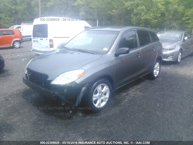 2T1KR32E05C370208 - 2005 TOYOTA COROLLA MATRIX XR GRAY photo 2