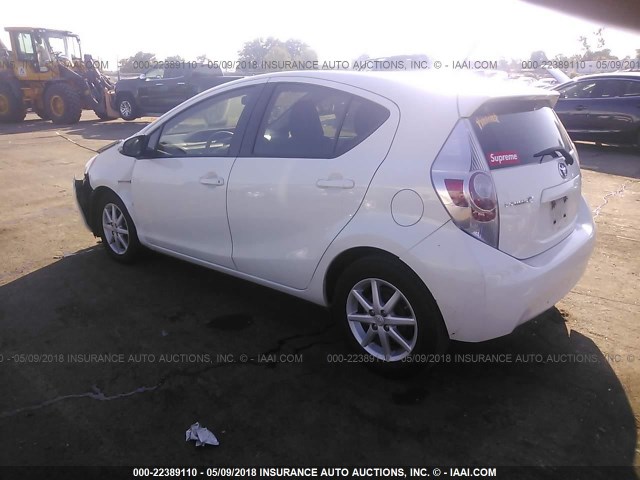 JTDKDTB34E1557923 - 2014 TOYOTA PRIUS C WHITE photo 3