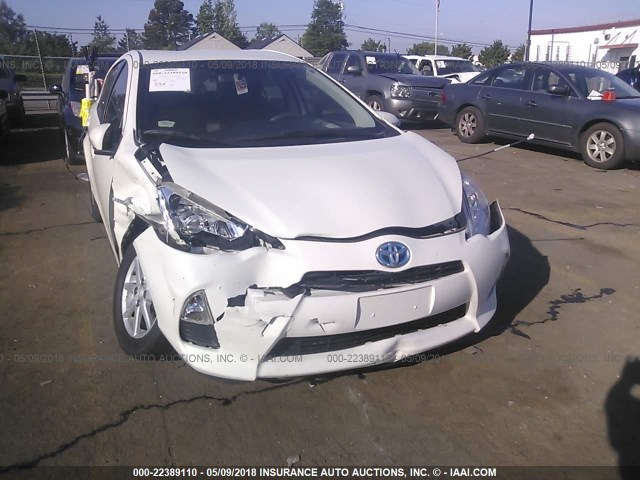 JTDKDTB34E1557923 - 2014 TOYOTA PRIUS C WHITE photo 6