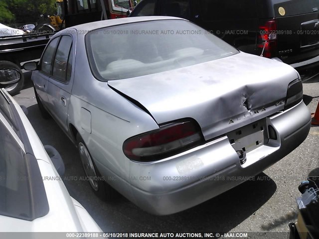 1N4BU31D5VC101353 - 1997 NISSAN ALTIMA XE/GXE/SE/GLE SILVER photo 3