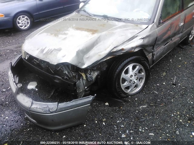 4T1BF22K6YU094161 - 2000 TOYOTA CAMRY LE/XLE Braun Foto 6