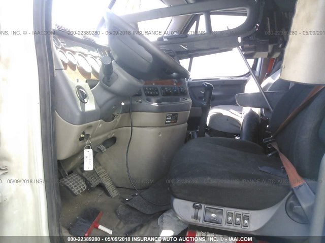 1FUJGLDR5ALAP1135 - 2010 FREIGHTLINER CASCADIA 125  WHITE photo 5