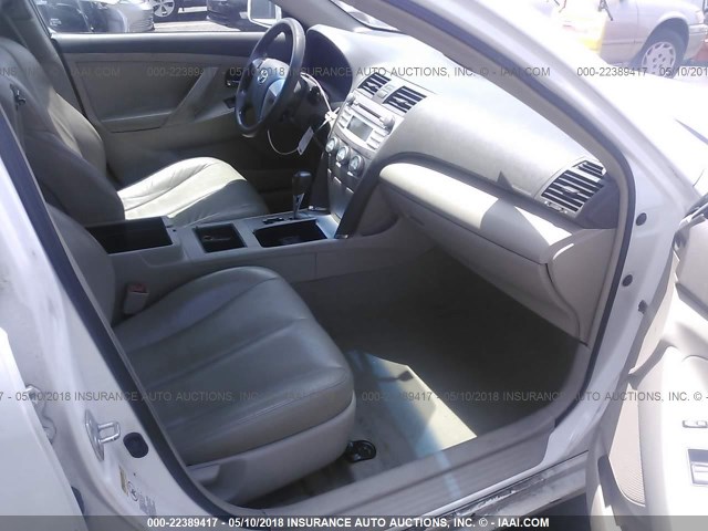 4T1BE46K49U799762 - 2009 TOYOTA CAMRY SE/LE/XLE 白色 照片 5