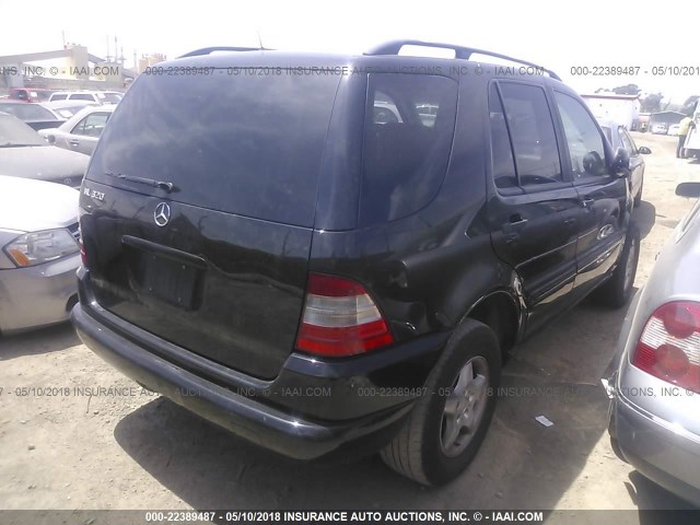 4JGAB54E4YA157453 - 2000 MERCEDES-BENZ ML 320 BLACK photo 4