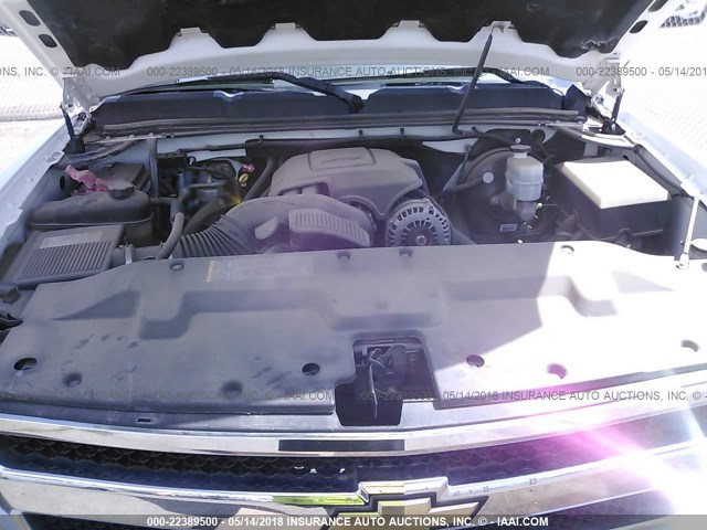 2GCEC13C181114341 - 2008 CHEVROLET SILVERADO C1500 WHITE photo 10