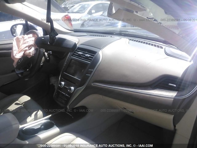 5LMCJ3B98FUJ40623 - 2015 LINCOLN MKC BLACK LABEL Черный фото 5