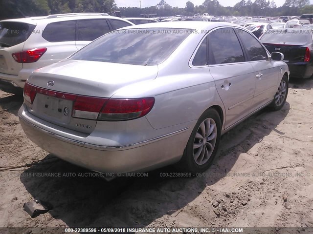 KMHFC46F86A087889 - 2006 HYUNDAI AZERA SE/LIMITED SILVER photo 4