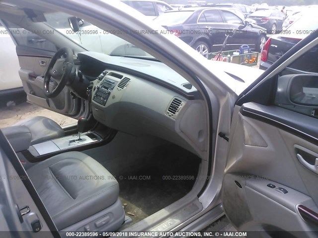 KMHFC46F86A087889 - 2006 HYUNDAI AZERA SE/LIMITED SILVER photo 5