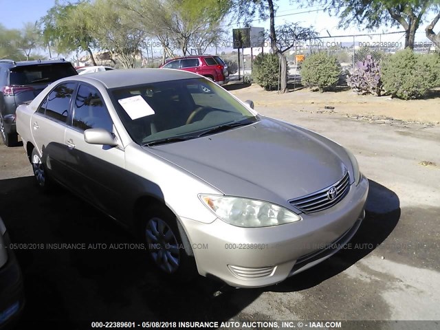 4T1BE30K45U521781 - 2005 TOYOTA CAMRY LE/XLE/SE ოქროსფერი ფოტო 1