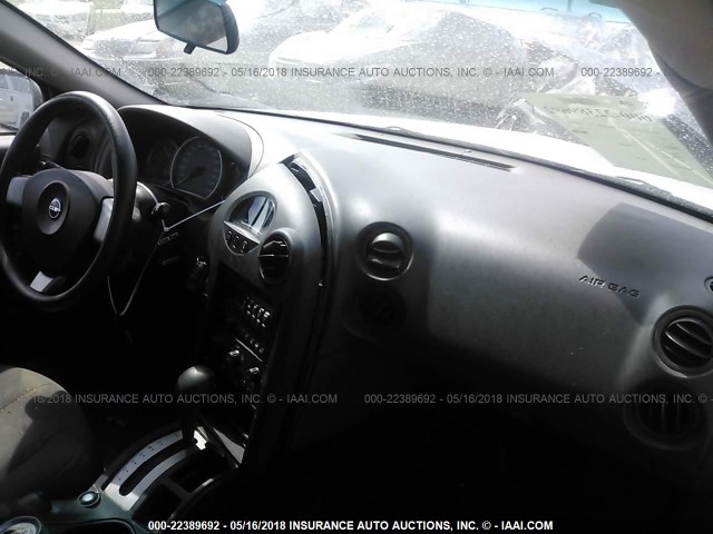 2G2WP522751178215 - 2005 PONTIAC GRAND PRIX SILVER photo 5