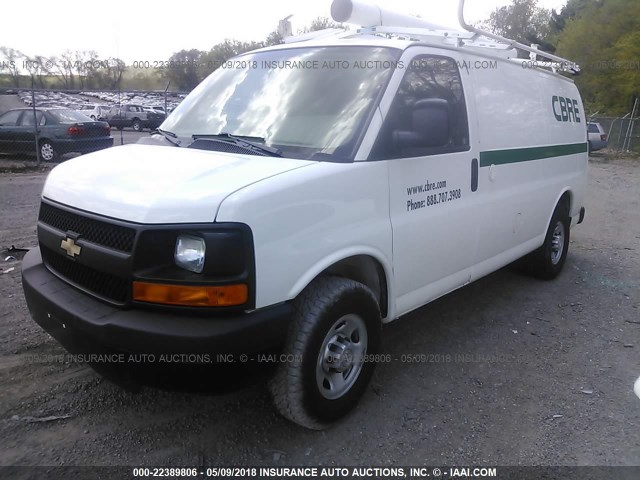 1GCWGFCA2E1210467 - 2014 CHEVROLET EXPRESS G2500  WHITE photo 2