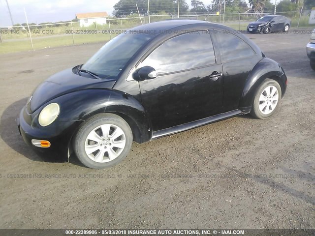 3VWBK31C64M421752 - 2004 VOLKSWAGEN NEW BEETLE GL 黑色 照片 2