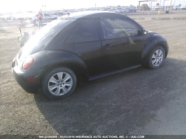 3VWBK31C64M421752 - 2004 VOLKSWAGEN NEW BEETLE GL 黑色 照片 4