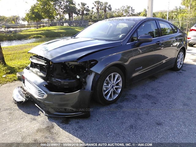 3FA6P0LU9HR296299 - 2017 FORD FUSION SE HYBRID GRAY photo 2