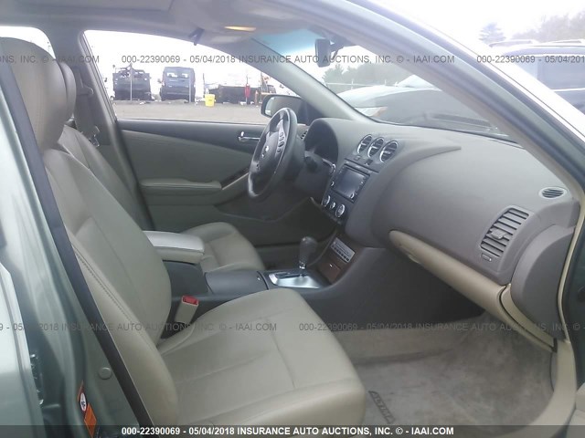 1N4BL21E58C207294 - 2008 NISSAN ALTIMA 3.5SE/3.5SL GREEN photo 5