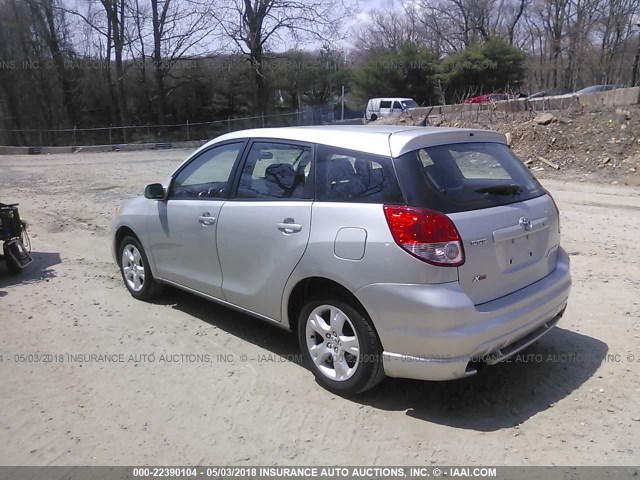 2T1KY32E43C043438 - 2003 TOYOTA COROLLA MATRIX XRS SILVER photo 3