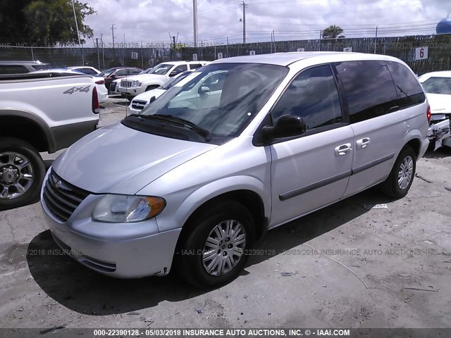 1A4GP45R16B595019 - 2006 CHRYSLER TOWN & COUNTRY  SILVER photo 2