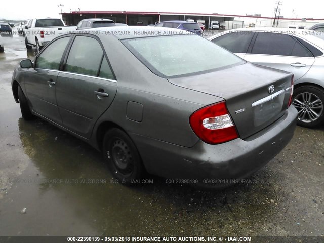 JTDBE32K720080443 - 2002 TOYOTA CAMRY LE/XLE/SE BROWN photo 3