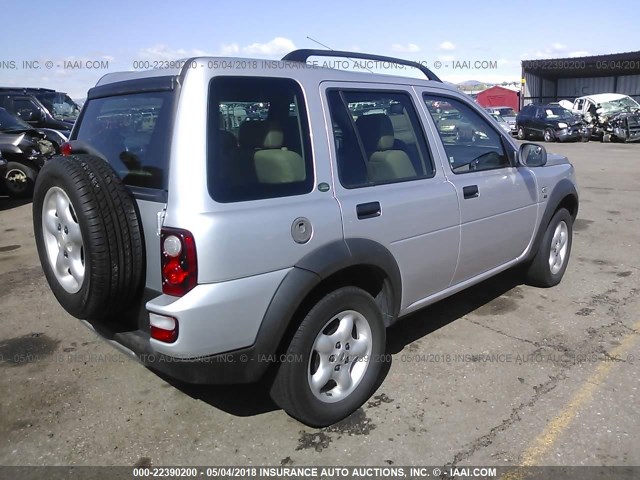 SALNY22214A417550 - 2004 LAND ROVER FREELANDER SE GRAY photo 4