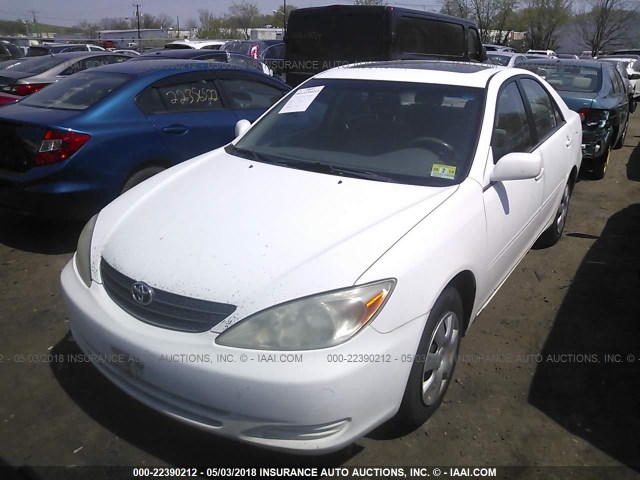 4T1BE32KX4U367346 - 2004 TOYOTA CAMRY LE/XLE/SE WHITE photo 2