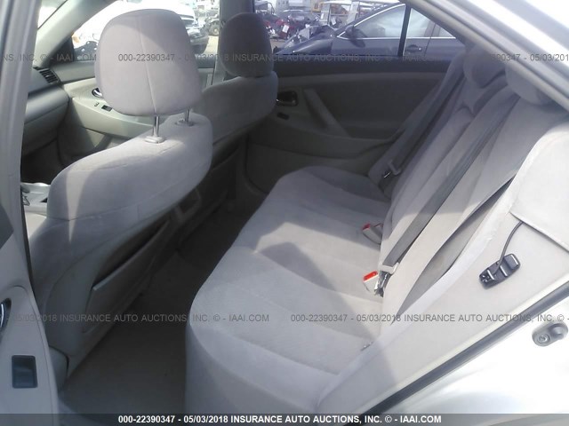 4T4BE46K88R017872 - 2008 TOYOTA CAMRY CE/LE/XLE/SE SILVER photo 8