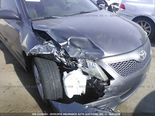 4T1BF3EK1AU102383 - 2010 TOYOTA CAMRY SE/LE/XLE 灰色 照片 6