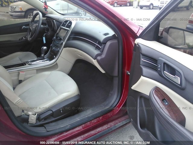 1G11D5RR1DF105214 - 2013 CHEVROLET MALIBU 1LT 勃艮第红 照片 5
