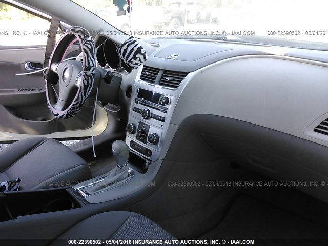 1G1ZH57B18F160989 - 2008 CHEVROLET MALIBU 1LT 白色 照片 5