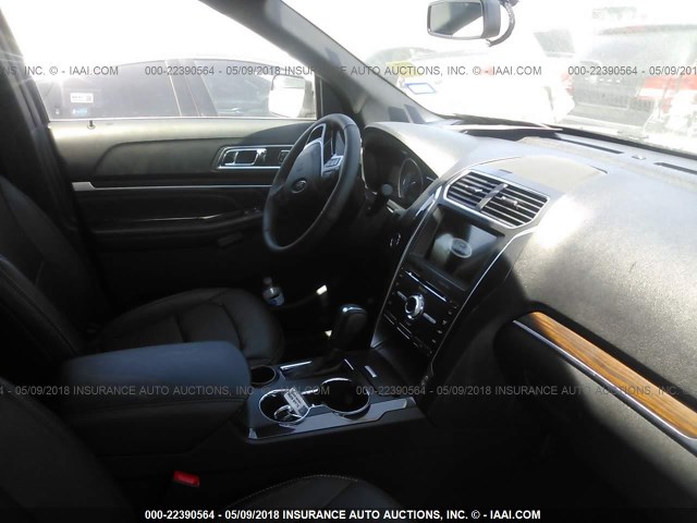 1FM5K7F82JGA15299 - 2018 FORD EXPLORER LIMITED 银色 照片 5