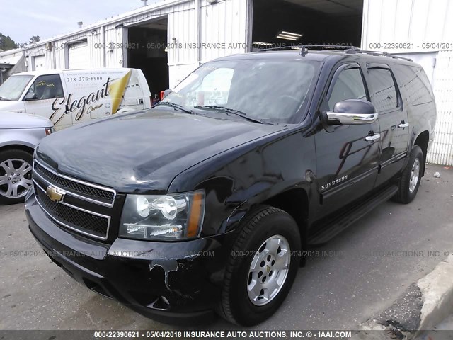 1GNSKJE37BR317971 - 2011 CHEVROLET SUBURBAN K1500 LT BLACK photo 2