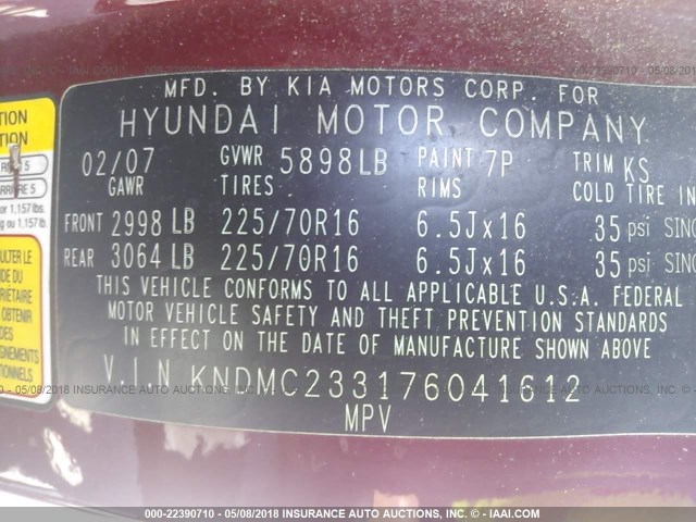 KNDMC233176041612 - 2007 HYUNDAI ENTOURAGE GLS/SE/LIMITED RED photo 9