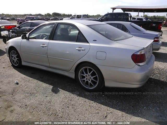4T1BE32K96U720615 - 2006 TOYOTA CAMRY LE/XLE/SE ვერცხლისფერი ფოტო 3