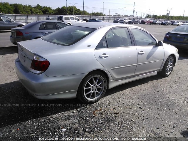 4T1BE32K96U720615 - 2006 TOYOTA CAMRY LE/XLE/SE SILVER photo 4