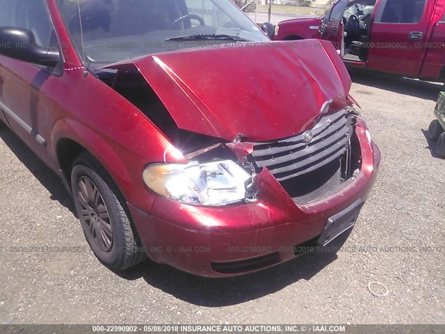 1A4GJ45R47B202049 - 2007 CHRYSLER TOWN & COUNTRY LX RED photo 6