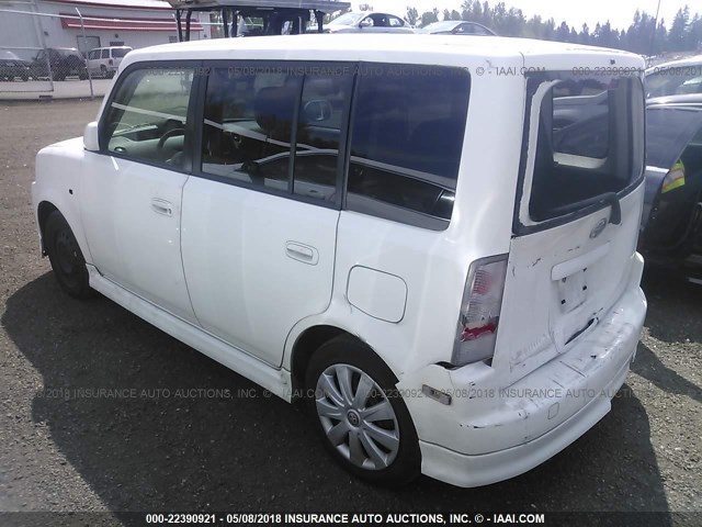 JTLKT334354007819 - 2005 TOYOTA SCION XB თეთრი ფოტო 3