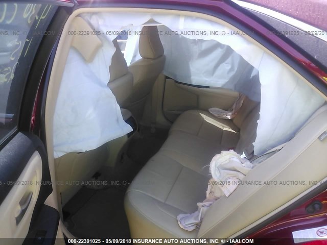 4T1BF1FK3HU758937 - 2017 TOYOTA CAMRY LE/XLE/SE/XSE RED photo 8